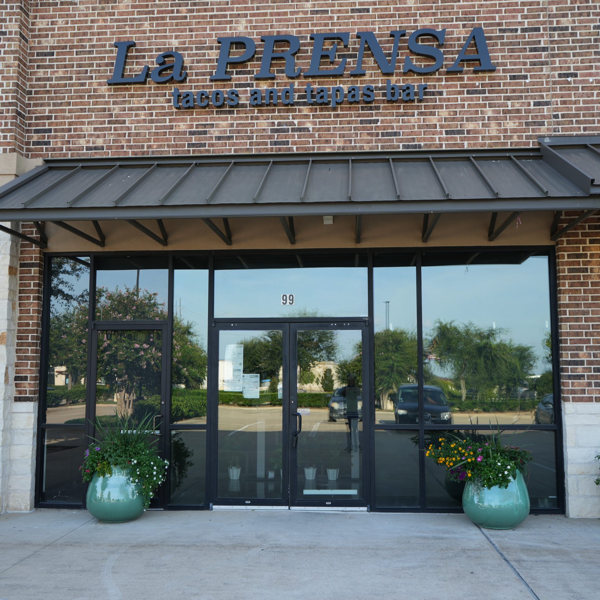 Welcome to La Prensa – Tacos & Tapas Bar