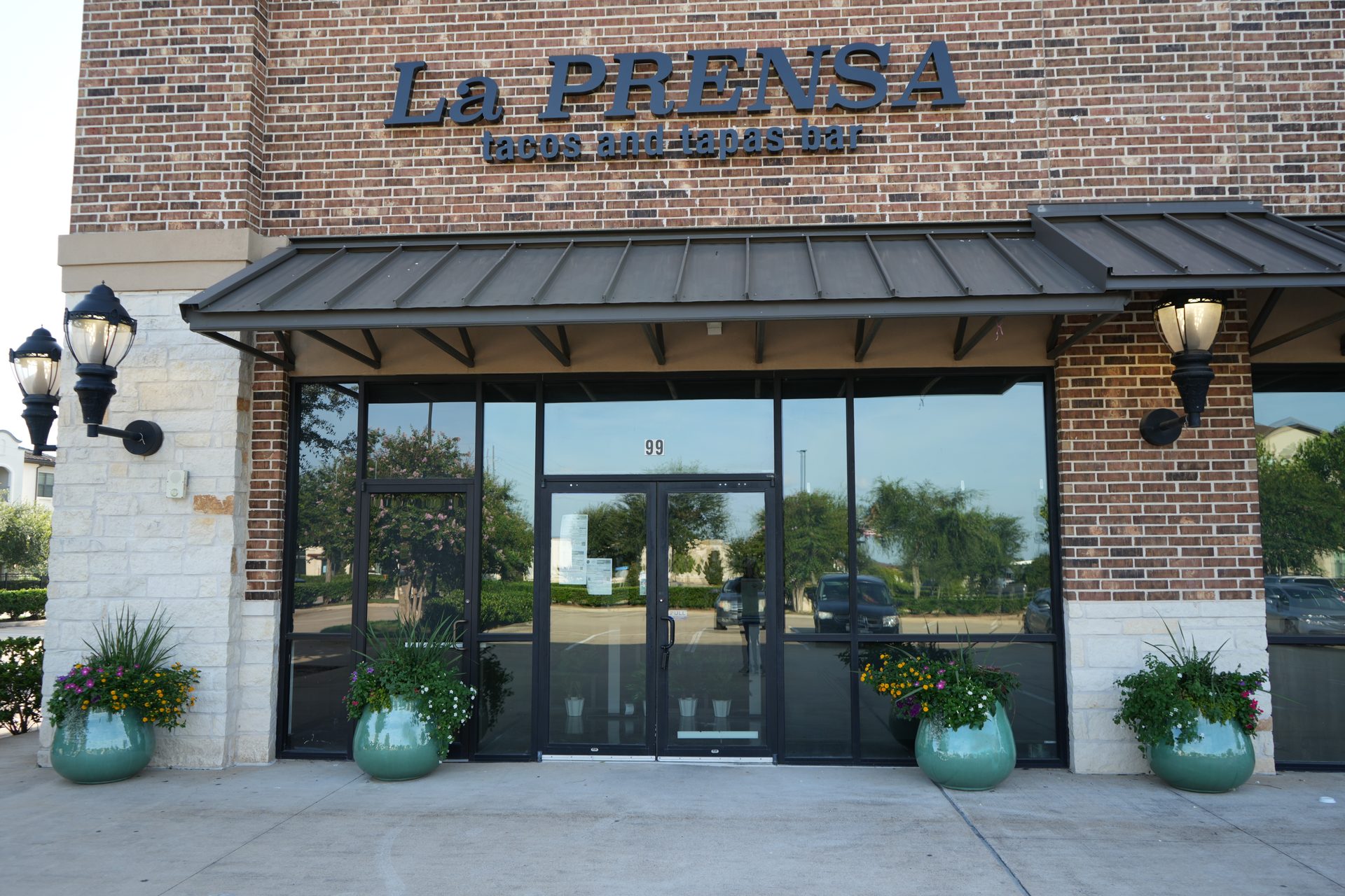 Welcome to La Prensa – Tacos & Tapas Bar